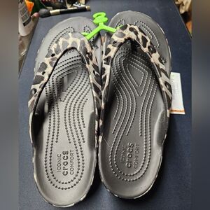 Crocs Classic Flip Flop Animal Print Sandal Women's Size 11 New